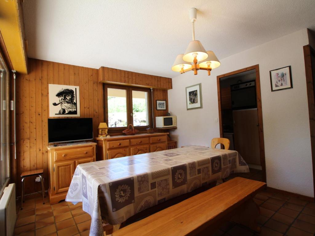 Appartement Les Carroz d'Arâches, 2 pièces, 6 personnes - FR-1-572-125 Impasse des Sablets, 74300 Arâches-la-Frasse