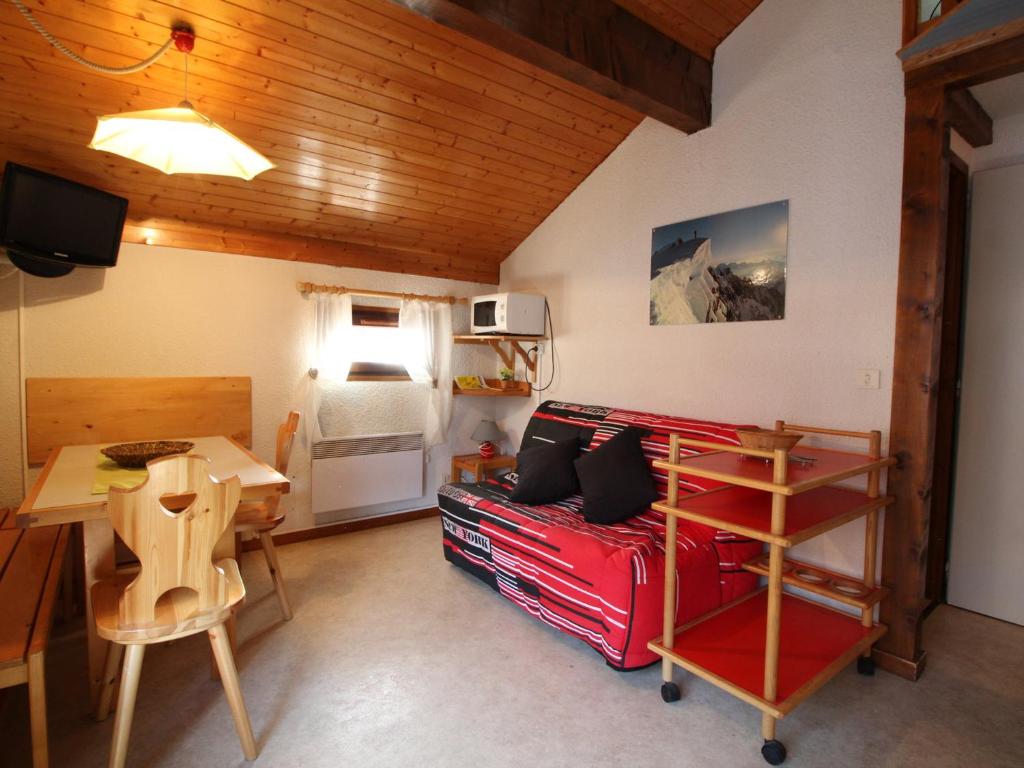 Appartement Appartement Les Carroz d'Arâches, 3 pièces, 6 personnes - FR-1-572-142 79 route des servages 74300 Arâches-la-Frasse