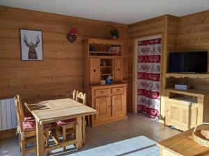 Appartement Les Carroz d'Arâches, 3 pièces, 6 personnes - FR-1-572-275