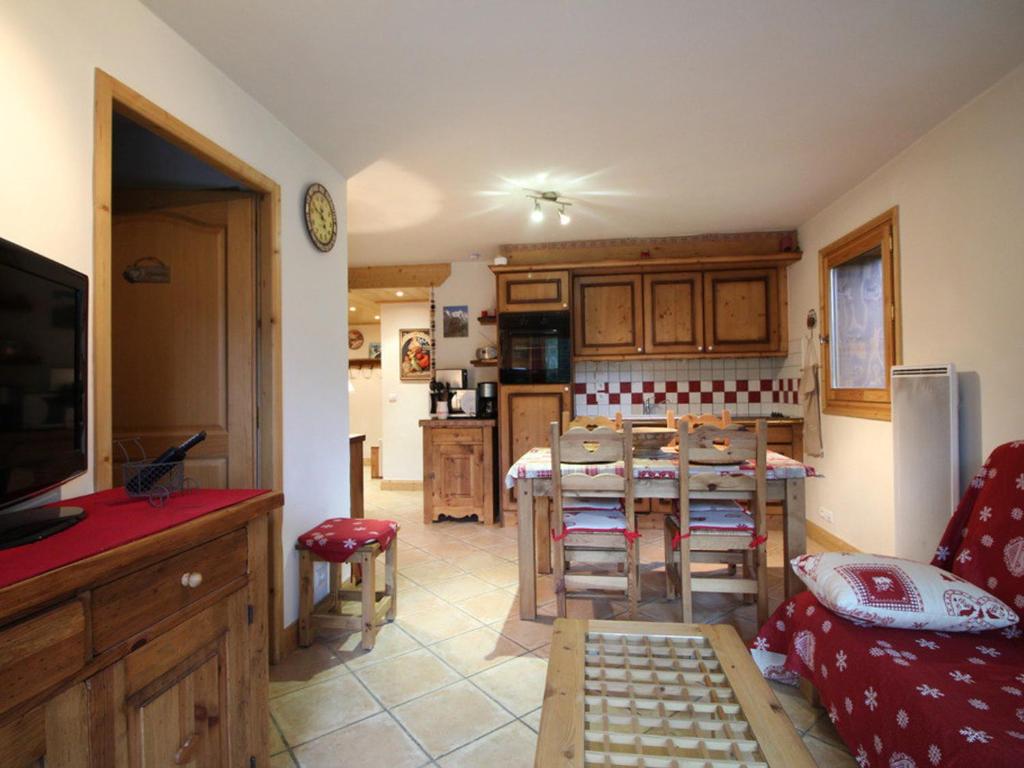 Appartement Les Carroz d'Arâches, 3 pièces, 6 personnes - FR-1-572-5 674 route du Mont Favy, 74300 Arâches-la-Frasse