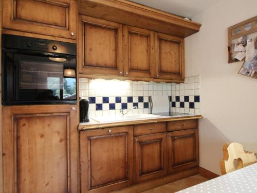 Appartement Les Carroz d'Arâches, 4 pièces, 6 personnes - FR-1-572-36