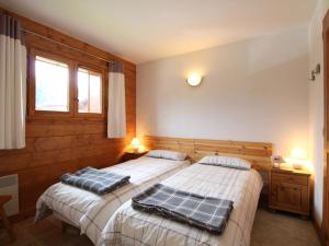 Appartement Les Carroz d'Arâches, 4 pièces, 6 personnes - FR-1-572-36