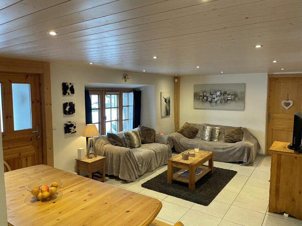 Appartement Les Carroz d'Arâches, 5 pièces, 8 personnes - FR-1-572-25 460 ROUTE DU PERNAND, 74300 Arâches-la-Frasse