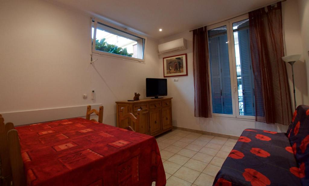 Appartement Appartement les clematites LES CLEMATITES 12 rue Amiral Courbet 06500 Menton