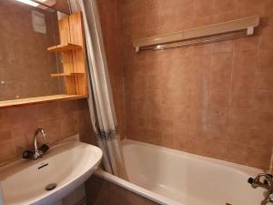 Appartement Les Deux Alpes, 2 pièces, 6 personnes - FR-1-348-187