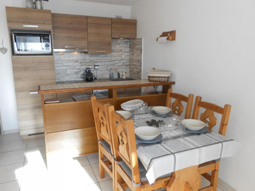 Appartement Les Deux Alpes, 2 pièces, 6 personnes - FR-1-516-31 place des Deux Alpes, 38860 Les Deux Alpes