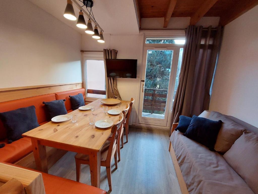 Appartement Appartement Les Deux Alpes, 3 pièces, 6 personnes - FR-1-516-191 5 rue des Banchets 38860 Les Deux Alpes