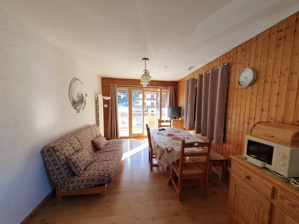 Appartement Appartement Les Deux Alpes, 3 pièces, 8 personnes - FR-1-348-245 102 AVENUE DE LA MUZELLE 38860 Les Deux Alpes