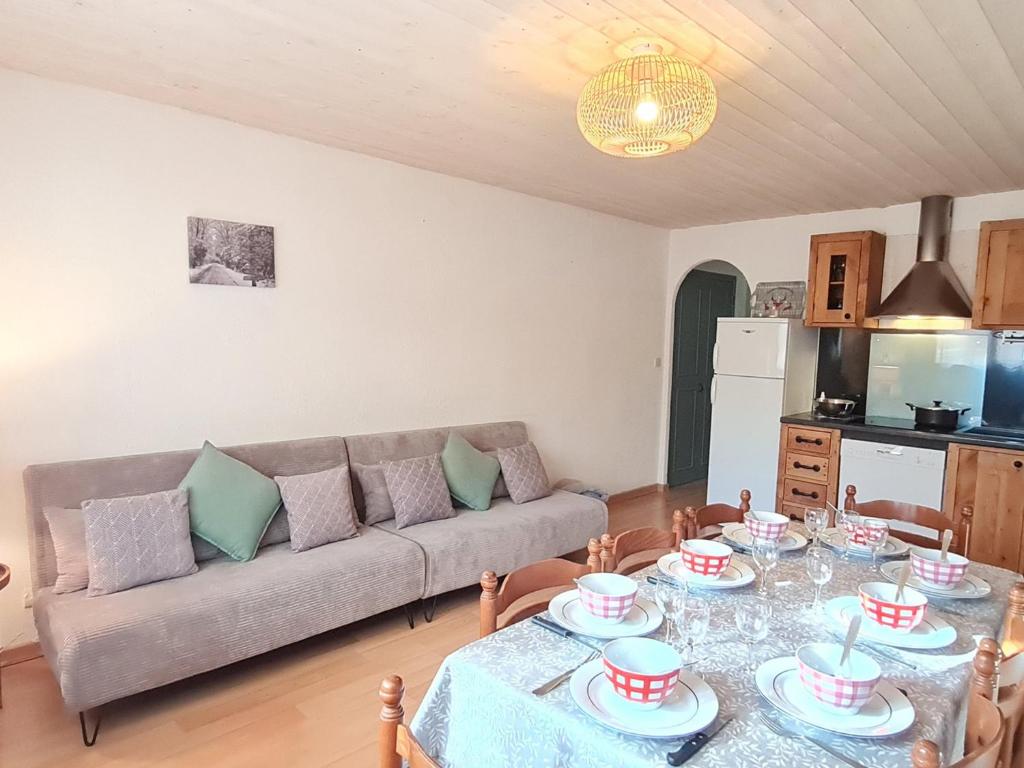 Appartement Les Deux Alpes, 3 pièces, 8 personnes - FR-1-348-270 rue de l'Oisans, 38860 Les Deux Alpes