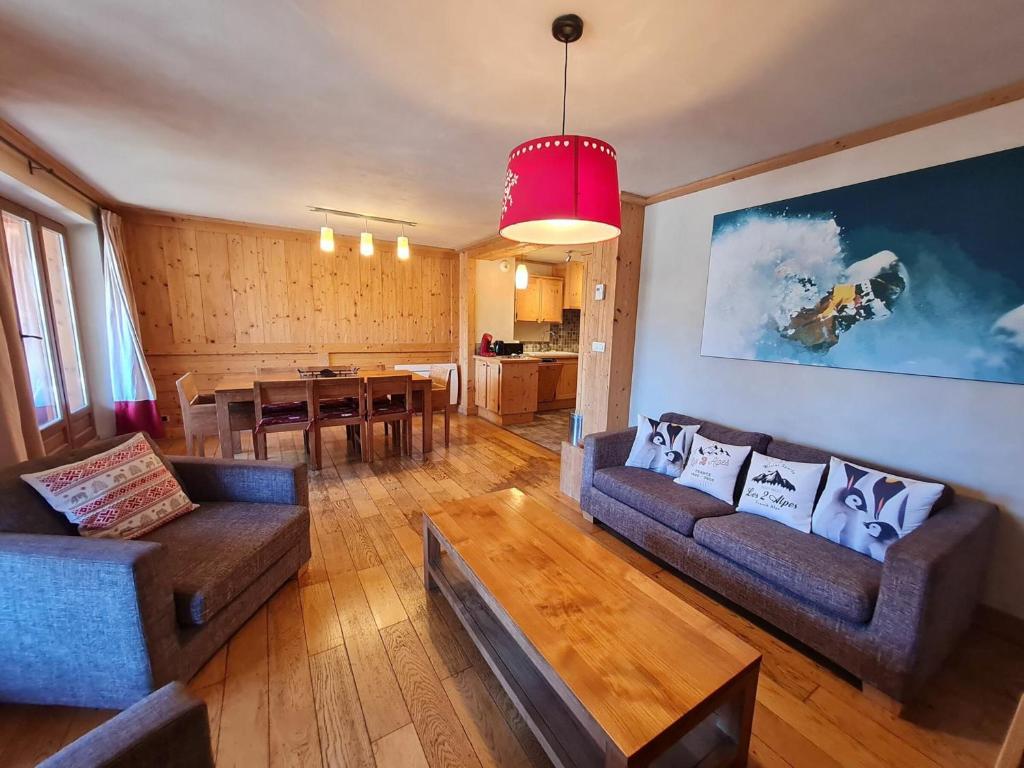 Appartement Appartement Les Deux Alpes, 4 pièces, 8 personnes - FR-1-348-174 117 Avenue de La Muzelle 38860 Les Deux Alpes