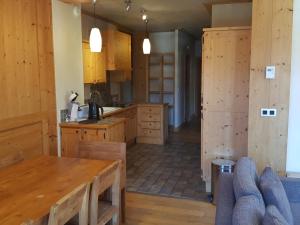 Appartement Appartement Les Deux Alpes, 4 pièces, 8 personnes - FR-1-348-185 117 Avenue de La Muzelle 38860 Les Deux Alpes Rhône-Alpes