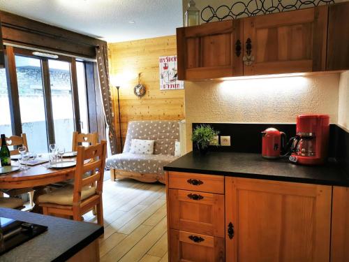 Appartement Les Gets, 2 pièces, 4 personnes - FR-1-598-90