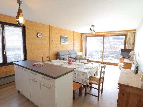 Appartement Les Gets, 2 pièces, 6 personnes - FR-1-623-16