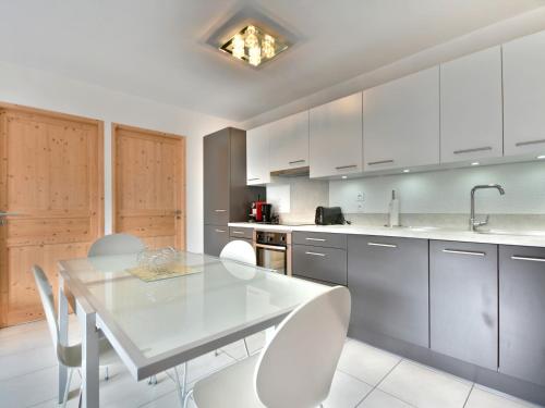 Appartement Les Gets, 3 pièces, 6 personnes - FR-1-685-18