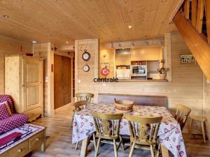 Appartement Les Gets, 4 pièces, 8 personnes - FR-1-454-87