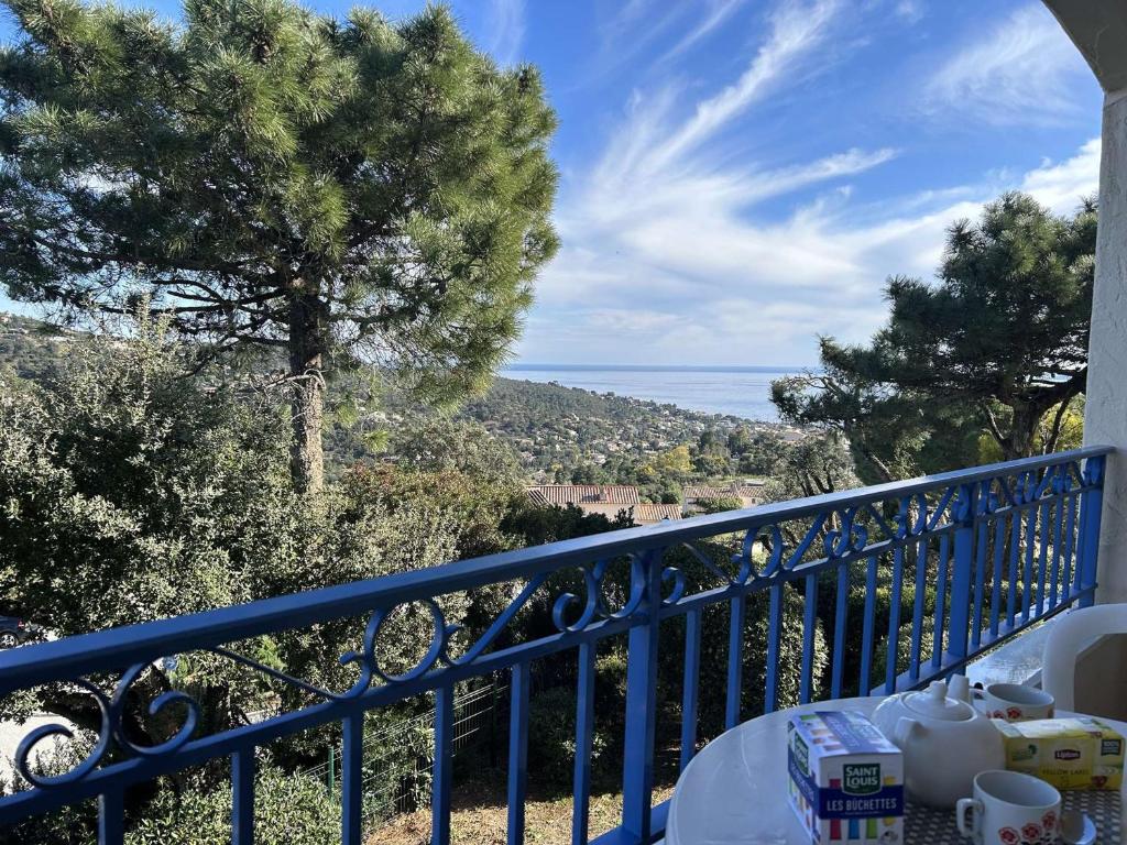 Appartement Appartement Les Issambres, 1 pièce, 4 personnes - FR-1-226-510 N°83 BOULEVARD DES OLIVIERS APPARTEMENT B 105 le village 83380 Roquebrune-sur Argens