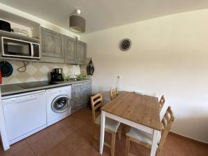 Appartement Les Issambres, 2 pièces, 4 personnes - FR-1-226-465