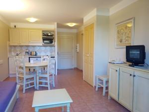 Appartement Les Issambres, 2 pièces, 5 personnes - FR-1-226-413