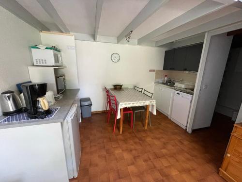 Appartement Les Mathes, 3 pièces, 6 personnes - FR-1-550-41