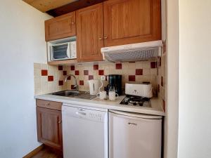 Appartement Les Menuires, 1 pièce, 4 personnes - FR-1-344-914