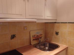 Appartement Les Menuires, 1 pièce, 4 personnes - FR-1-574-38
