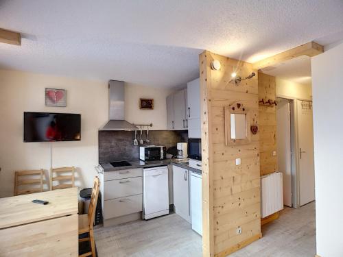 Appartement Les Menuires, 2 pièces, 4 personnes - FR-1-178-115