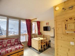 Appartement Les Menuires, 2 pièces, 4 personnes - FR-1-178-115