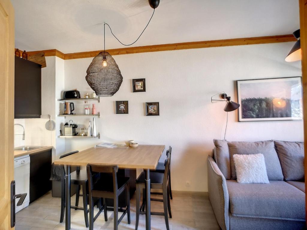 Appartement Les Menuires, 2 pièces, 4 personnes - FR-1-178-190 Les Bruyères, 73440 Les Menuires