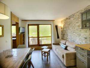 Appartement Les Menuires, 2 pièces, 4 personnes - FR-1-178-30