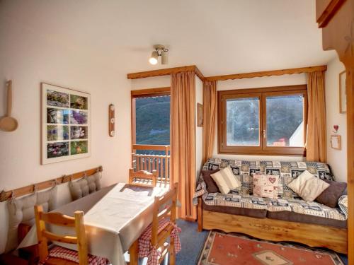 Appartement Les Menuires, 2 pièces, 4 personnes - FR-1-178-36