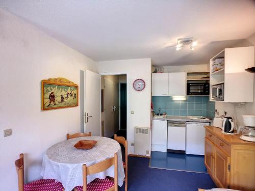 Appartement Les Menuires, 2 pièces, 4 personnes - FR-1-178-369