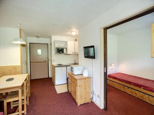 Appartement Les Menuires, 2 pièces, 4 personnes - FR-1-178-6