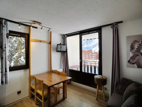 Appartement Les Menuires, 2 pièces, 4 personnes - FR-1-178-69