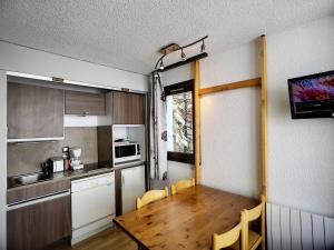 Appartement Les Menuires, 2 pièces, 4 personnes - FR-1-178-69