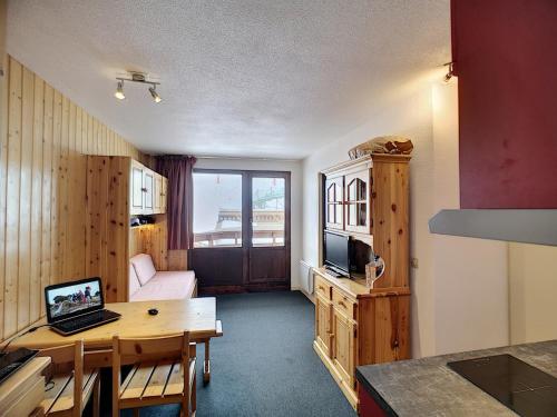 Appartement Les Menuires, 2 pièces, 4 personnes - FR-1-178-90