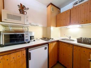 Appartement Les Menuires, 2 pièces, 4 personnes - FR-1-344-1002