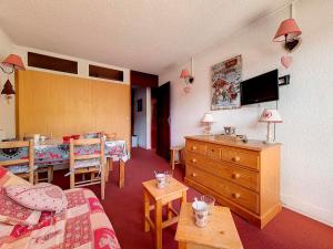 Appartement Les Menuires, 2 pièces, 4 personnes - FR-1-344-1002