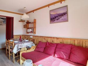 Appartement Les Menuires, 2 pièces, 4 personnes - FR-1-344-1036