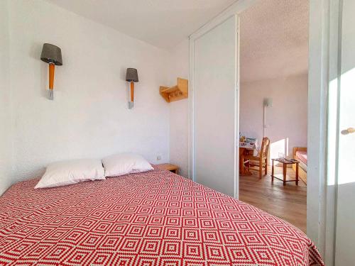 Appartement Les Menuires, 2 pièces, 4 personnes - FR-1-344-1048
