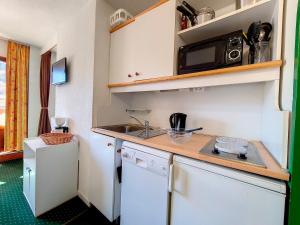 Appartement Les Menuires, 2 pièces, 4 personnes - FR-1-344-1078