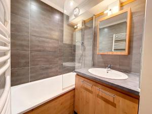 Appartement Les Menuires, 2 pièces, 4 personnes - FR-1-344-809