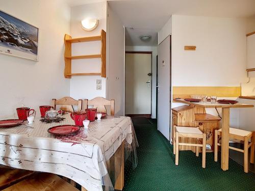 Appartement Les Menuires, 2 pièces, 4 personnes - FR-1-344-810