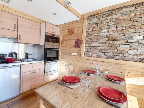 Appartement Les Menuires, 2 pièces, 4 personnes - FR-1-344-821