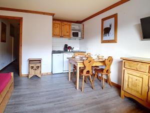 Appartement Les Menuires, 2 pièces, 4 personnes - FR-1-344-845