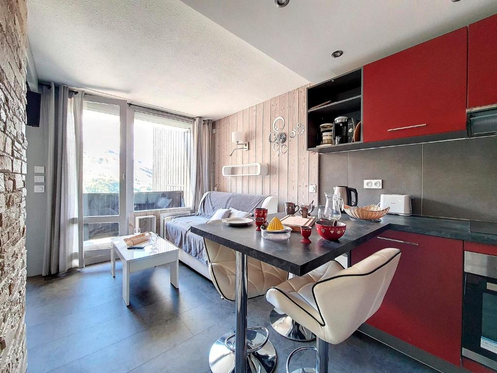 Appartement Les Menuires, 2 pièces, 4 personnes - FR-1-344-896 PREYERAND 9 Rue des Chevreuils, 73440 Les Menuires