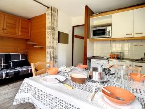 Appartement Les Menuires, 2 pièces, 4 personnes - FR-1-344-916