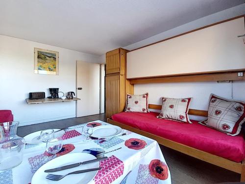 Appartement Les Menuires, 2 pièces, 4 personnes - FR-1-344-920