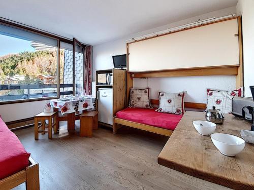 Appartement Les Menuires, 2 pièces, 4 personnes - FR-1-344-920