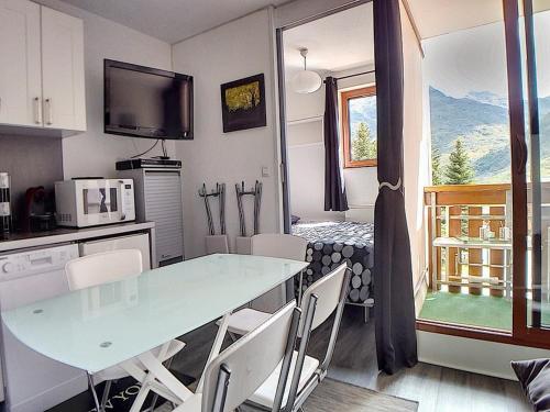 Appartement Les Menuires, 2 pièces, 4 personnes - FR-1-344-934