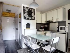 Appartement Les Menuires, 2 pièces, 4 personnes - FR-1-344-934